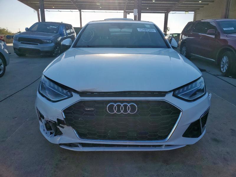 Aukcja sprzedaży 2022 Audi A4, vin: WAUEAAF44NN014686, numer aukcji: 90233435