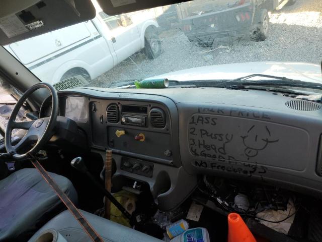 46321736 :رقم المزاد ، 1FVACWDC35HU81796 vin ، 2005 Freightliner M2 مزاد بيع