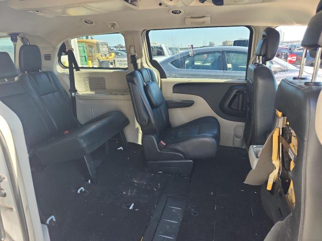 2014 Chrysler Town & Country მანქანა იყიდება აუქციონზე, vin: 2C4RC1BG2ER255924, აუქციონის ნომერი: 86106505