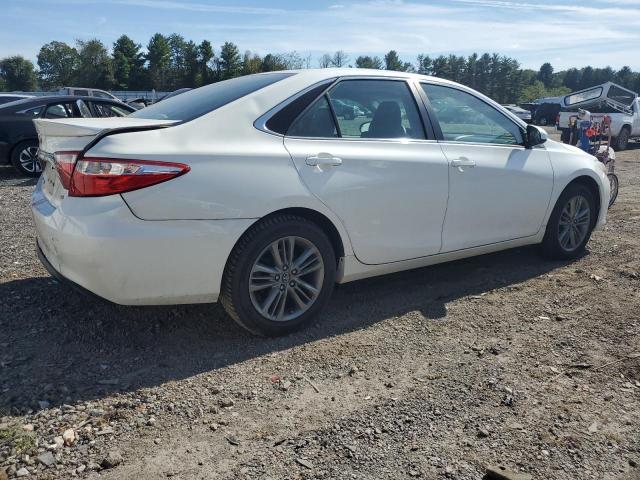 82212125 :رقم المزاد ، 4T1BF1FK4HU336627 vin ، 2017 Toyota Camry مزاد بيع
