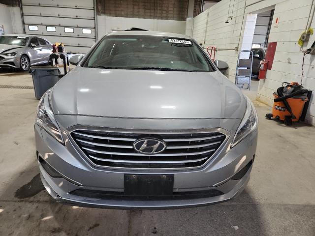 82412335 :رقم المزاد ، 5NPE24AF3GH369393 vin ، 2016 Hyundai Sonata Se مزاد بيع