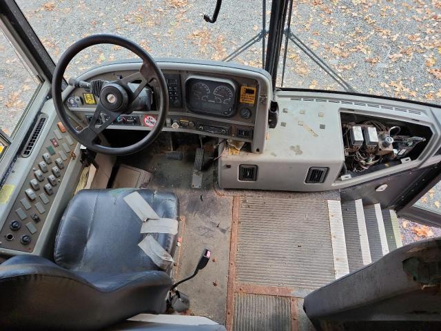 Aukcja sprzedaży 2012 Thomas Saf-t-liner Hdx, vin: 1T7YN4E25C1149995, numer aukcji: 86535135
