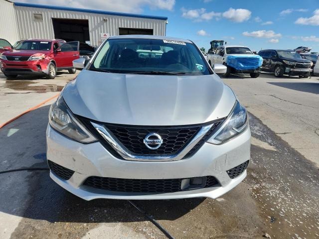2019 Nissan Sentra S მანქანა იყიდება აუქციონზე, vin: 3N1AB7AP8KY211798, აუქციონის ნომერი: 90612405