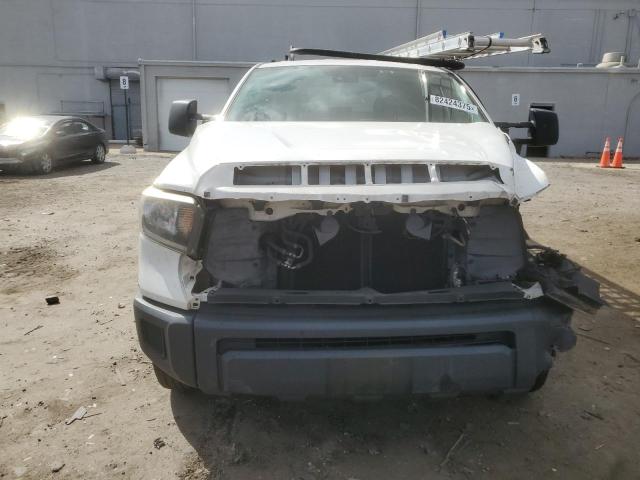Auction sale of the 2018 Toyota Tundra, vin: 5TFCY5F15JX023611, lot number: 75347415