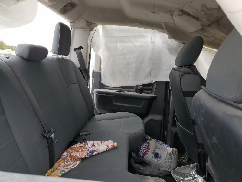 82649945 :رقم المزاد ، 3C6UR5CL2GG248726 vin ، 2016 Ram 2500 مزاد بيع