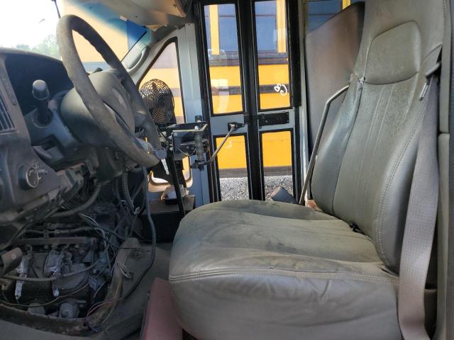 81523535 :رقم المزاد ، 1GB6G5BG3C1190120 vin ، 2012 Chevrolet Minotour G4500 مزاد بيع