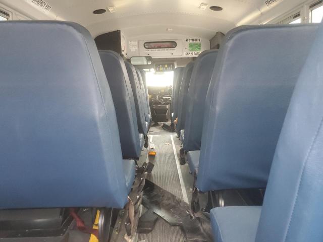 85765685 :رقم المزاد ، 1HA6GUBG8HN006565 vin ، 2017 Chev Bus مزاد بيع