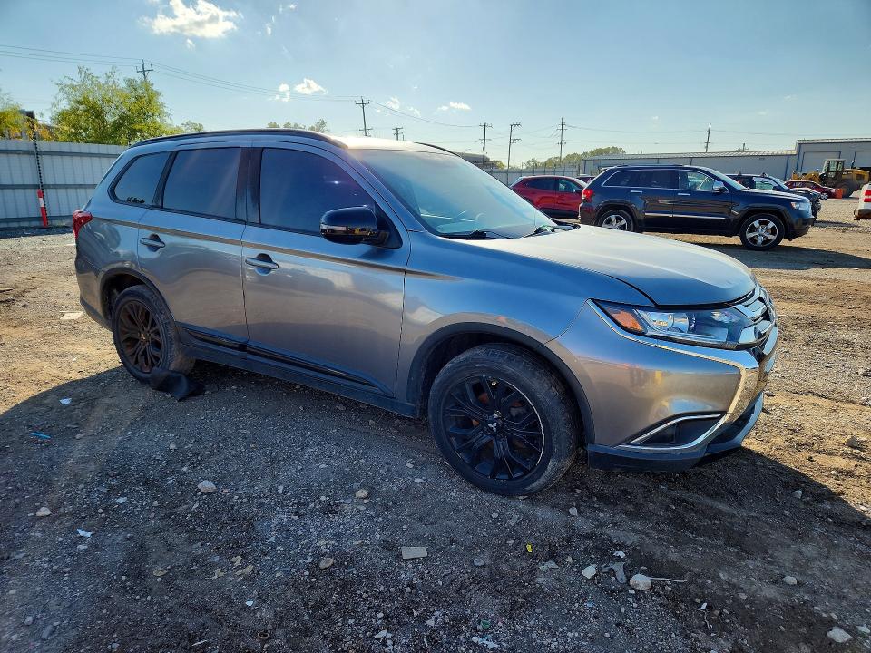 71661356 :رقم المزاد ، JA4AD3A32JZ018722 vin ، 2018 Mitsubishi Outlander مزاد بيع