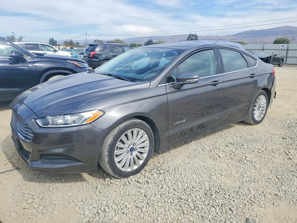 2015 Ford Fusion მანქანა იყიდება აუქციონზე, vin: 3FA6P0LU8FR208792, აუქციონის ნომერი: 70303316