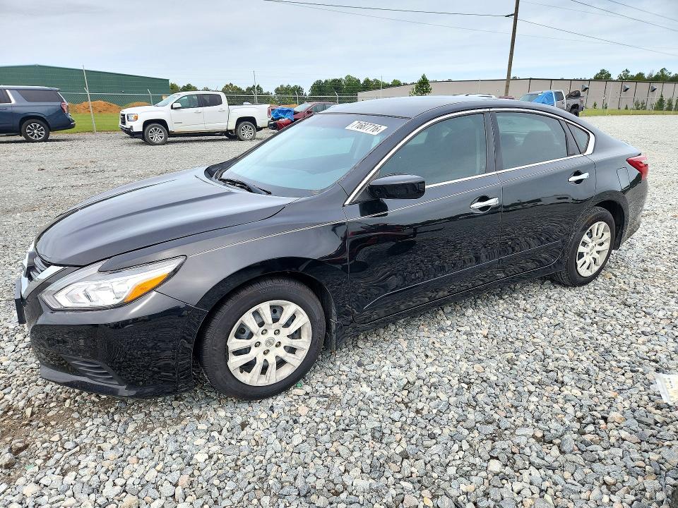 Продаж на аукціоні авто 2018 Nissan Altima, vin: 1N4AL3AP1JC217510, номер лоту: 71687716