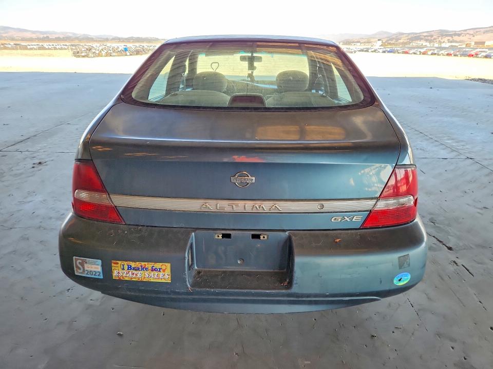 72063716 :رقم المزاد ، 1N4DL01D81C144153 vin ، 2001 Nissan Altima مزاد بيع