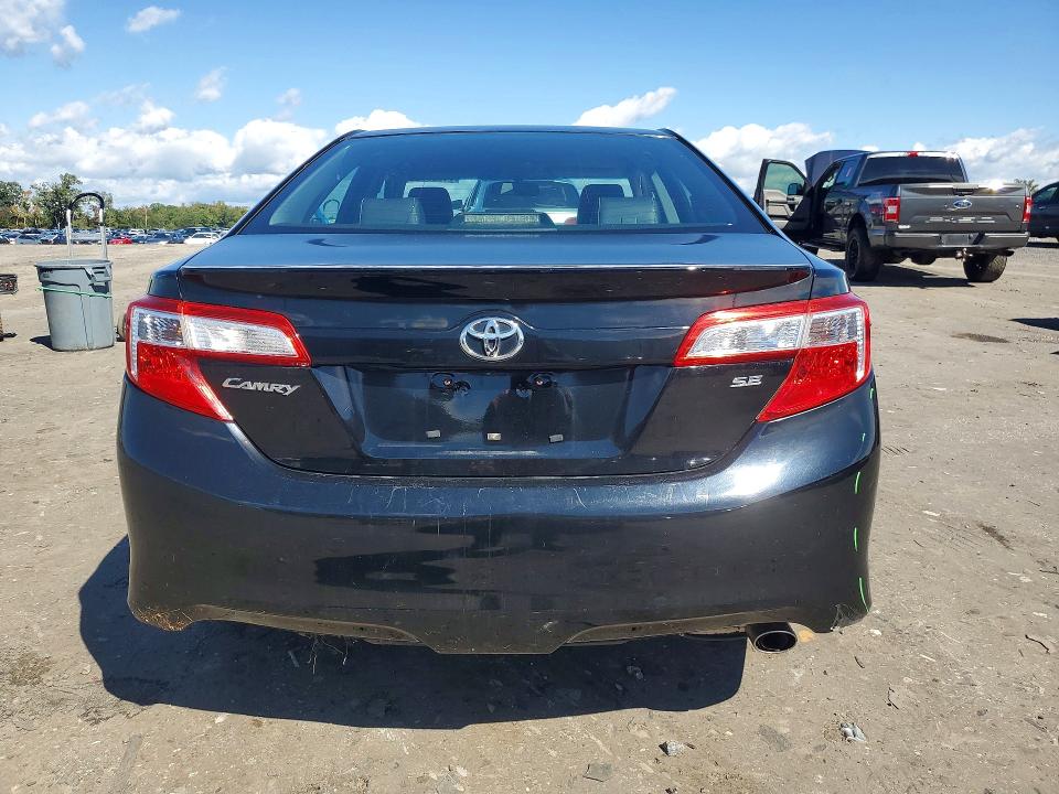 71550766 :رقم المزاد ، 4T1BF1FK7DU216704 vin ، 2013 Toyota Camry مزاد بيع