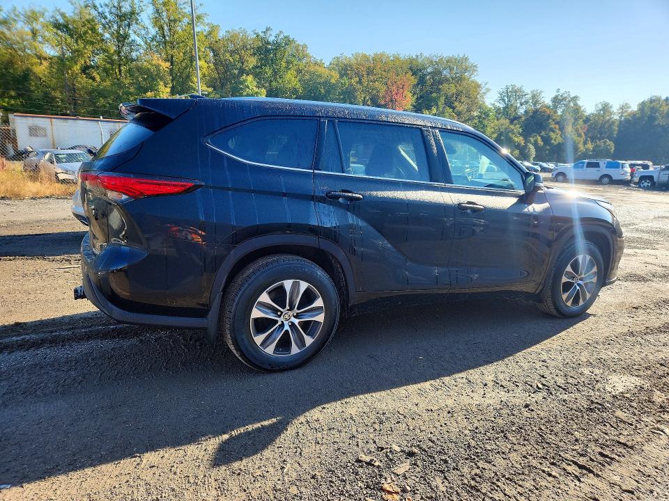 72892556 :رقم المزاد ، 5TDGZRBH8LS509105 vin ، 2020 Toyota Highlander مزاد بيع