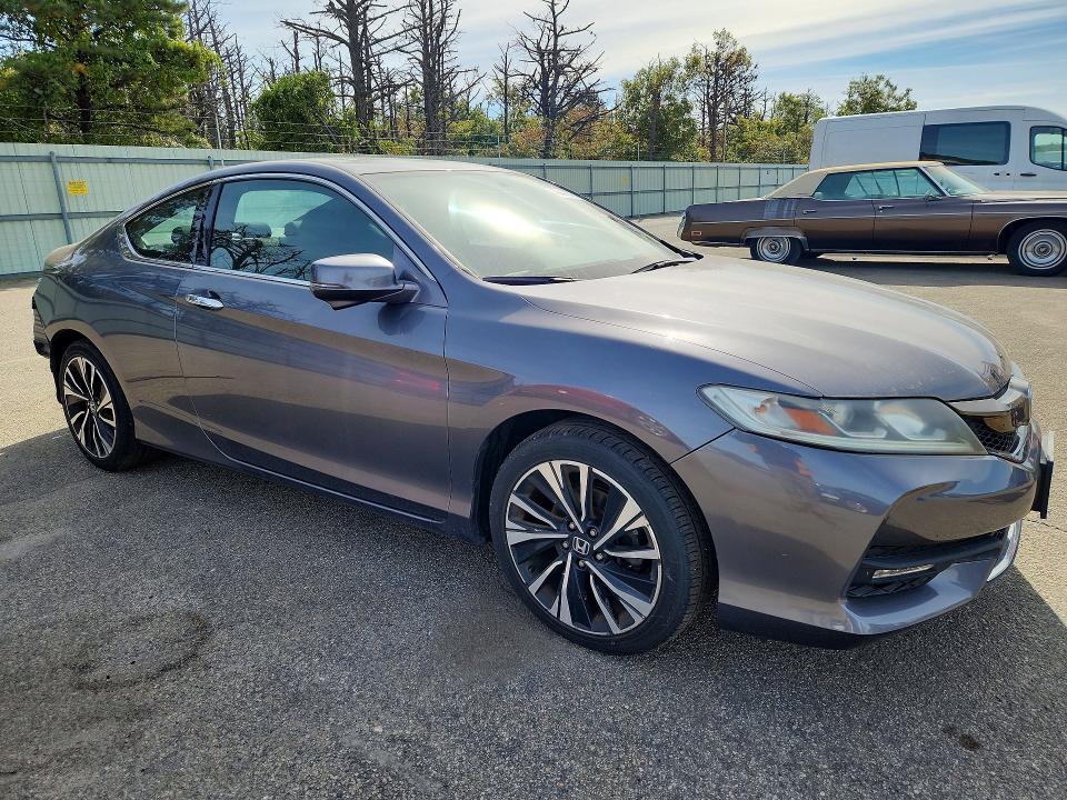 Продаж на аукціоні авто 2017 Honda Accord, vin: 1HGCT1B78HA004437, номер лоту: 72444046