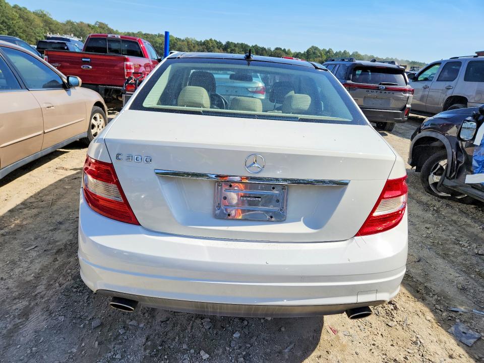 Продажа на аукционе авто 2011 Mercedes-benz C, vin: WDDGF5EB5BA483993, номер лота: 69851356