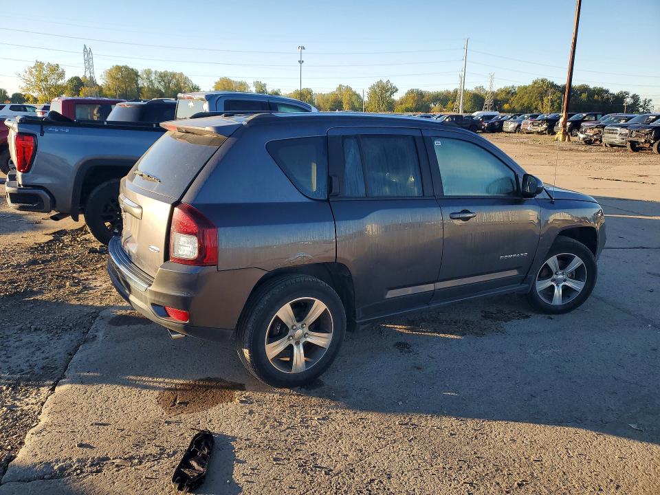 Auction sale of the 2017 Jeep Compass, vin: 1C4NJDEB8HD192700, lot number: 71669246