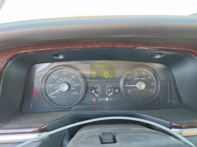 Продажа на аукционе авто 2007 Lincoln Town Car, vin: 1LNHM81W17Y620971, номер лота: 71891706