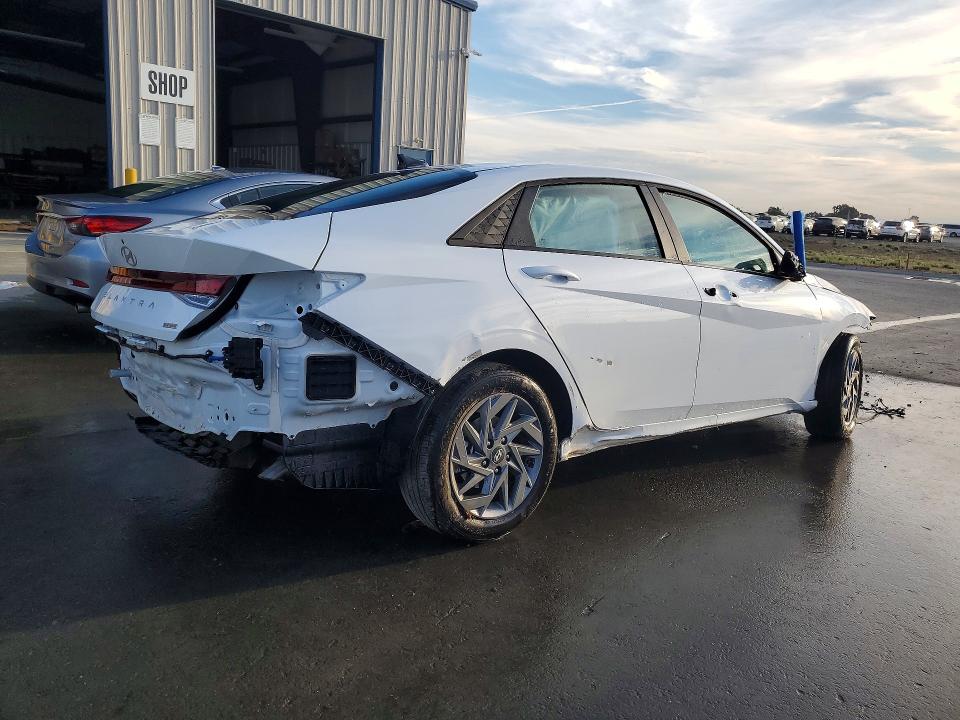 2026 Hyundai Elantra Hybrid მანქანა იყიდება აუქციონზე, vin: KMHLM4DJ2TU205629, აუქციონის ნომერი: 71635456