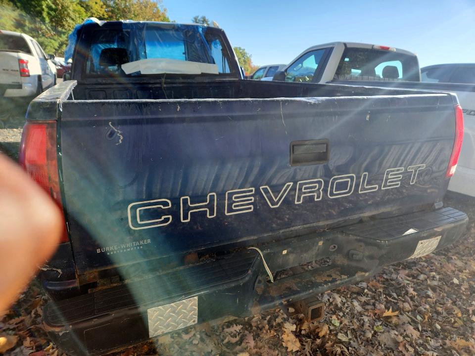 68995836 :رقم المزاد ، 1GCGC24R7XR718287 vin ، 1999 Chevrolet Gmt-400 مزاد بيع