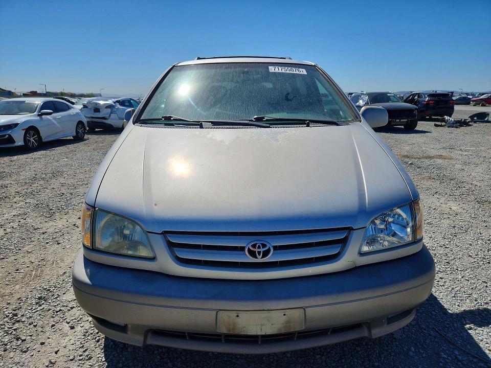 Продаж на аукціоні авто 2002 Toyota Sienna, vin: 4T3ZF13C02U434676, номер лоту: 71755076