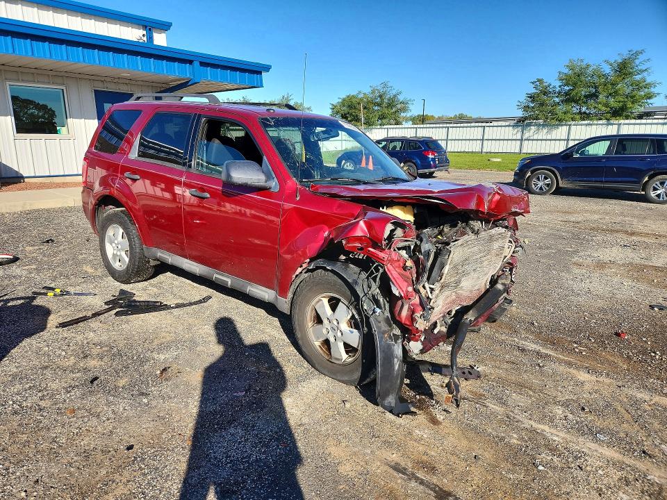 2009 Ford Escape მანქანა იყიდება აუქციონზე, vin: 1FMCU93G09KA56841, აუქციონის ნომერი: 71426926