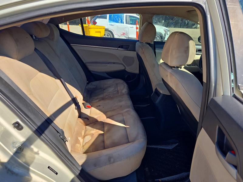 72171176 :رقم المزاد ، 5NPD74LF4HH125618 vin ، 2017 Hyundai Elantra مزاد بيع