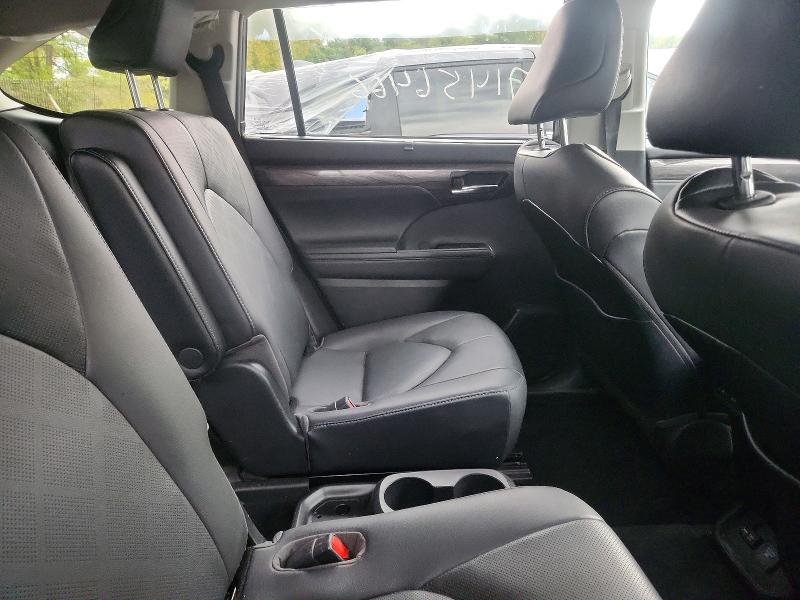 Продаж на аукціоні авто 2021 Toyota Highlander, vin: 5TDEBRCH6MS031228, номер лоту: 71456466