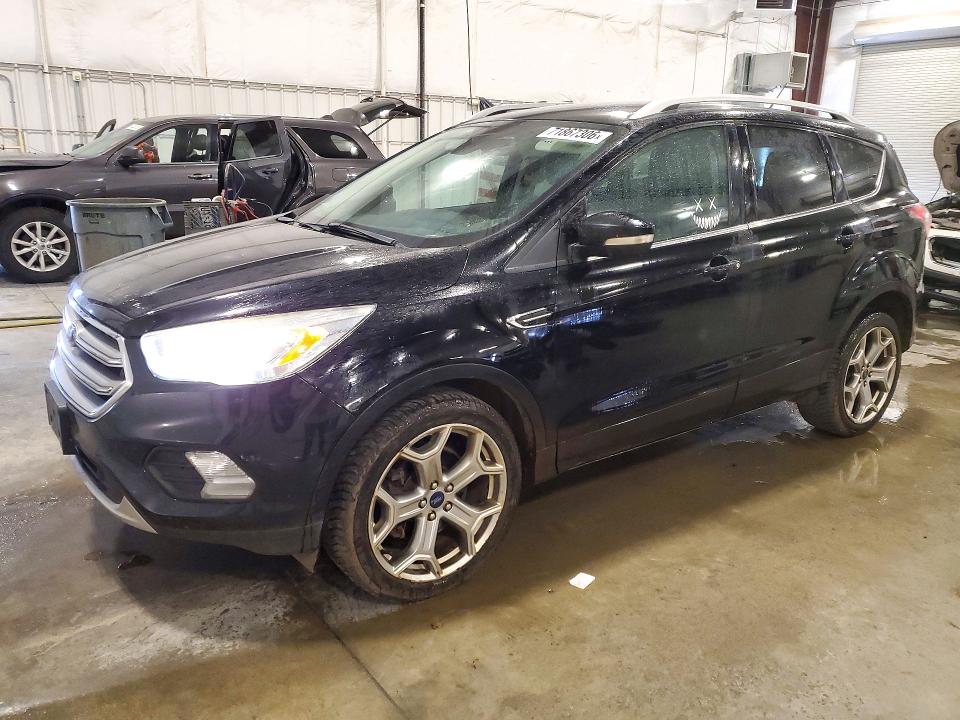 2017 Ford Escape მანქანა იყიდება აუქციონზე, vin: 1FMCU9J95HUA14625, აუქციონის ნომერი: 71867306