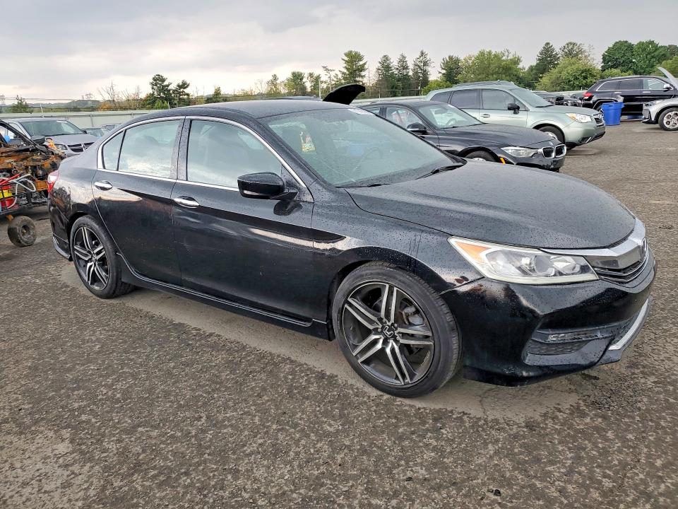 Продажа на аукционе авто 2017 Honda Accord, vin: 1HGCR2F59HA021826, номер лота: 71742156