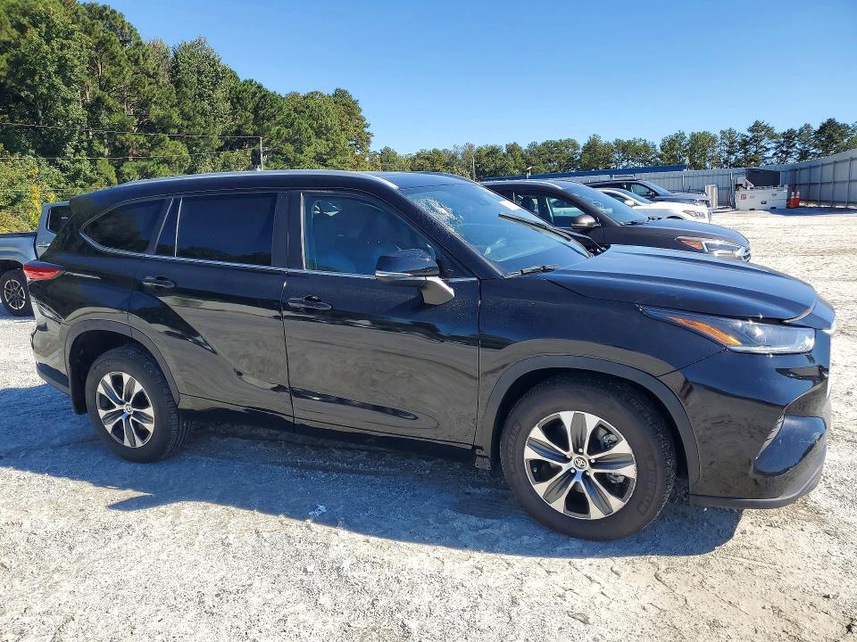 2023 Toyota Highlander მანქანა იყიდება აუქციონზე, vin: 5TDKDRBH8PS007936, აუქციონის ნომერი: 71908556