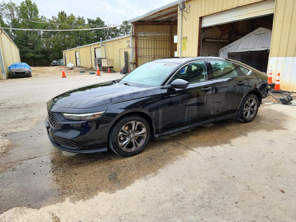 Продажа на аукционе авто 2024 Honda Accord, vin: 1HGCY1F30RA051441, номер лота: 72546836