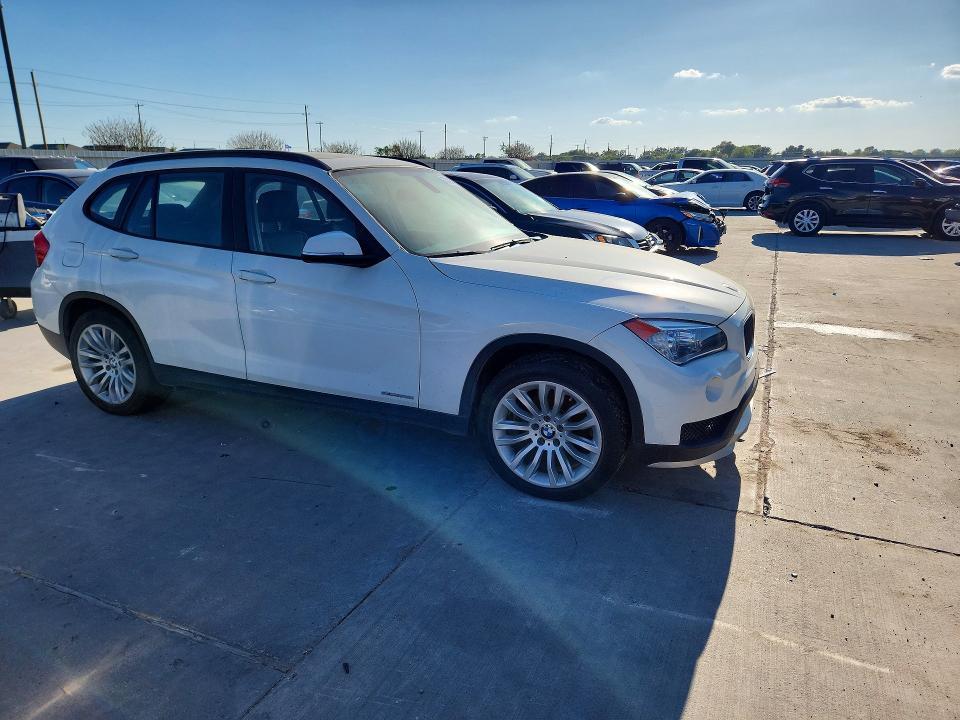 Продажа на аукционе авто 2015 Bmw X1, vin: WBAVM1C57FVW58009, номер лота: 73106476