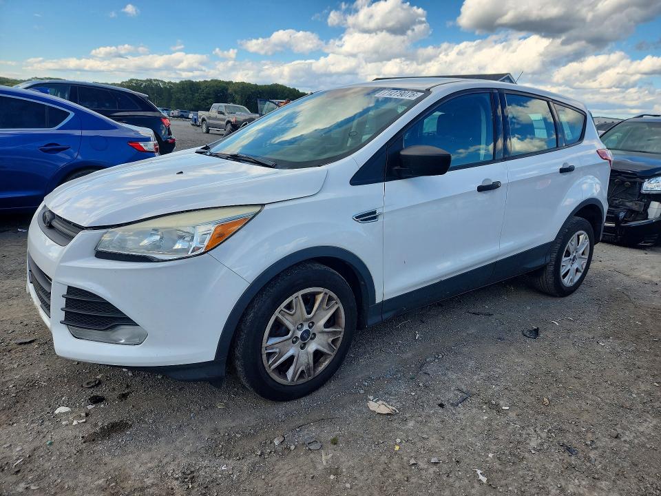 2014 Ford Escape მანქანა იყიდება აუქციონზე, vin: 1FMCU0F76EUB03831, აუქციონის ნომერი: 71279076