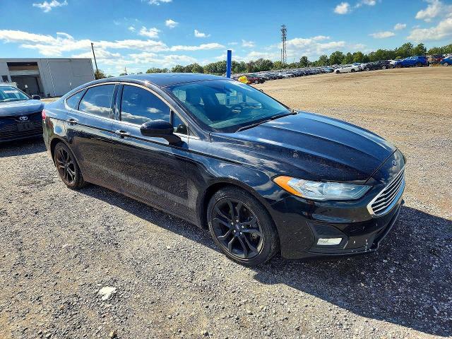 71501876 :رقم المزاد ، 3FA6P0HDXKR229047 vin ، 2019 Ford Fusion مزاد بيع