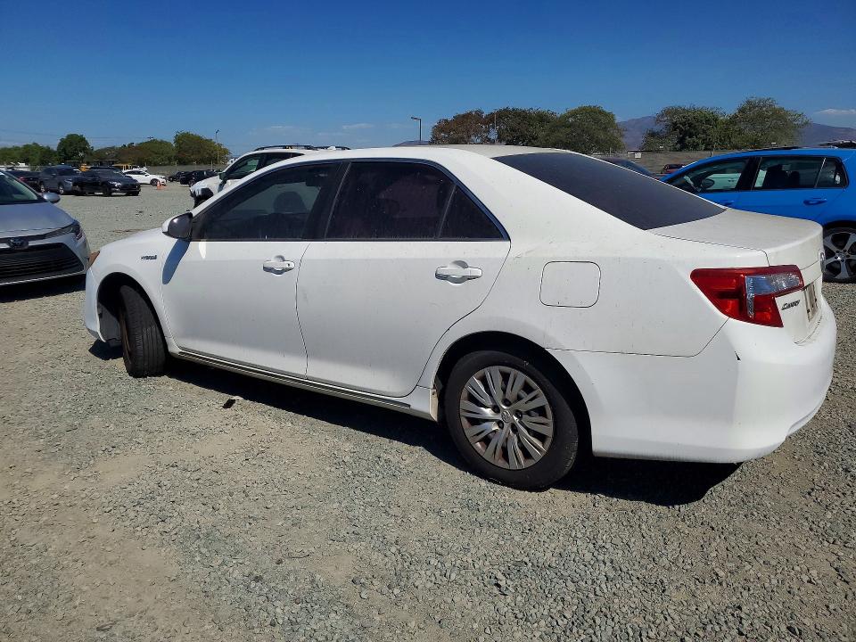 72323846 :رقم المزاد ، 4T1BD1FK6EU136592 vin ، 2014 Toyota Camry Hybrid مزاد بيع