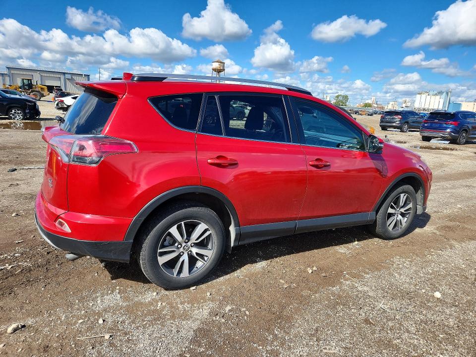 71584636 :رقم المزاد ، JTMRFREV4HJ123580 vin ، 2017 Toyota Rav4 مزاد بيع