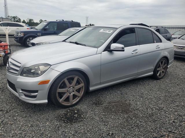 Продажа на аукционе авто 2013 Mercedes-benz C, vin: WDDGF4HBXDA838861, номер лота: 70665746