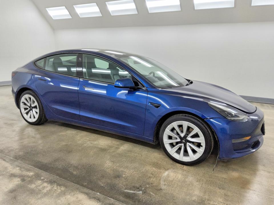 Продажа на аукционе авто 2022 Tesla Model 3, vin: 5YJ3E1EAXNF371939, номер лота: 71106216