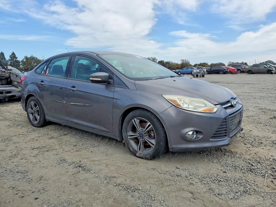 71504696 :رقم المزاد ، 1FADP3F29EL341464 vin ، 2014 Ford Focus مزاد بيع