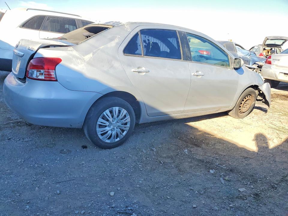 62004166 :رقم المزاد ، JTDBT923981232176 vin ، 2008 Toyota Yaris مزاد بيع