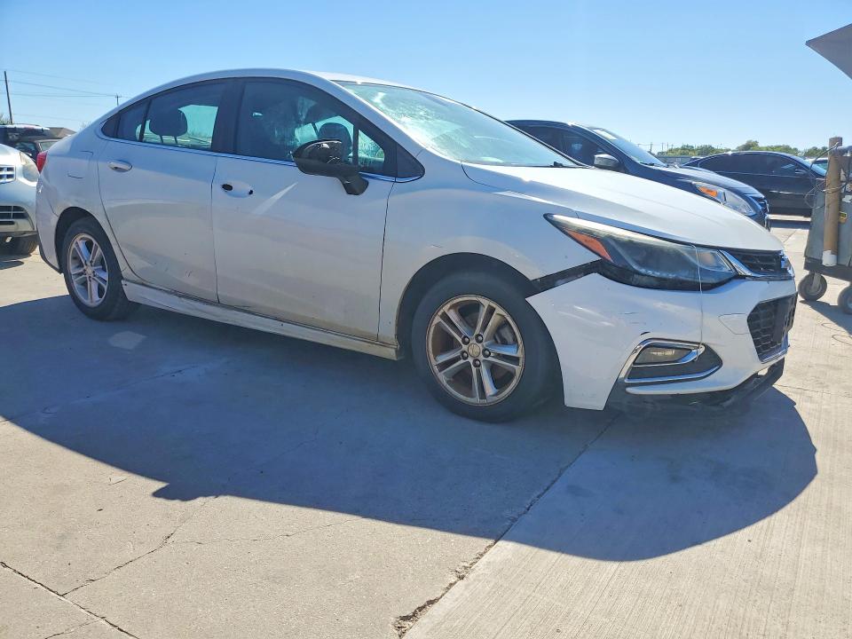 71731146 :رقم المزاد ، 1G1BE5SM3H7108275 vin ، 2017 Chevrolet Cruze مزاد بيع