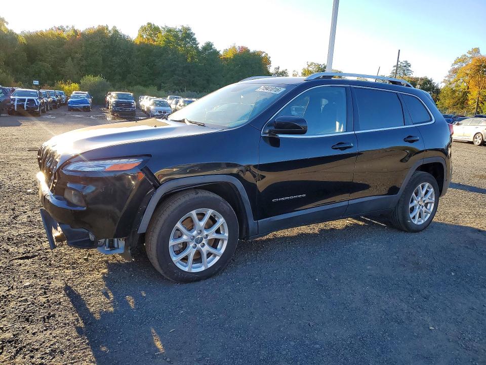 Auction sale of the 2017 Jeep Cherokee, vin: 1C4PJLCS2HD221484, lot number: 71941016