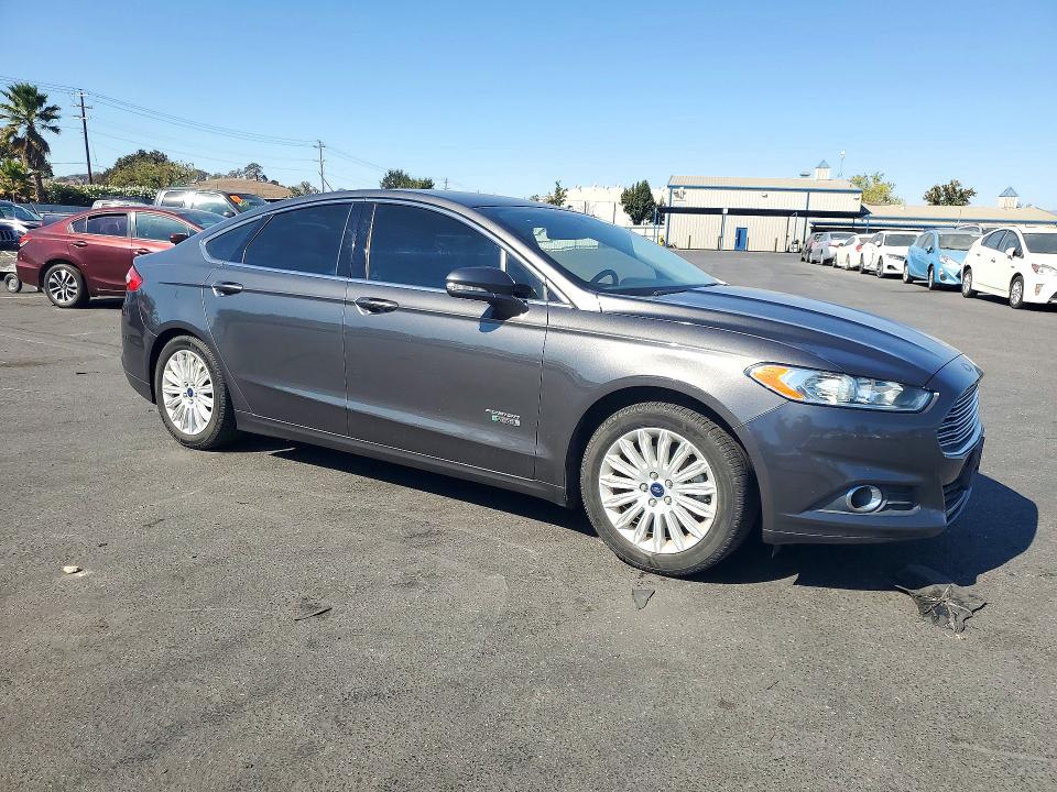 2016 Ford Fusion მანქანა იყიდება აუქციონზე, vin: 3FA6P0PU6GR357150, აუქციონის ნომერი: 72155486