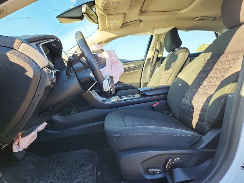 69415666 :رقم المزاد ، 3FA6P0HD1LR135897 vin ، 2020 Ford Fusion مزاد بيع