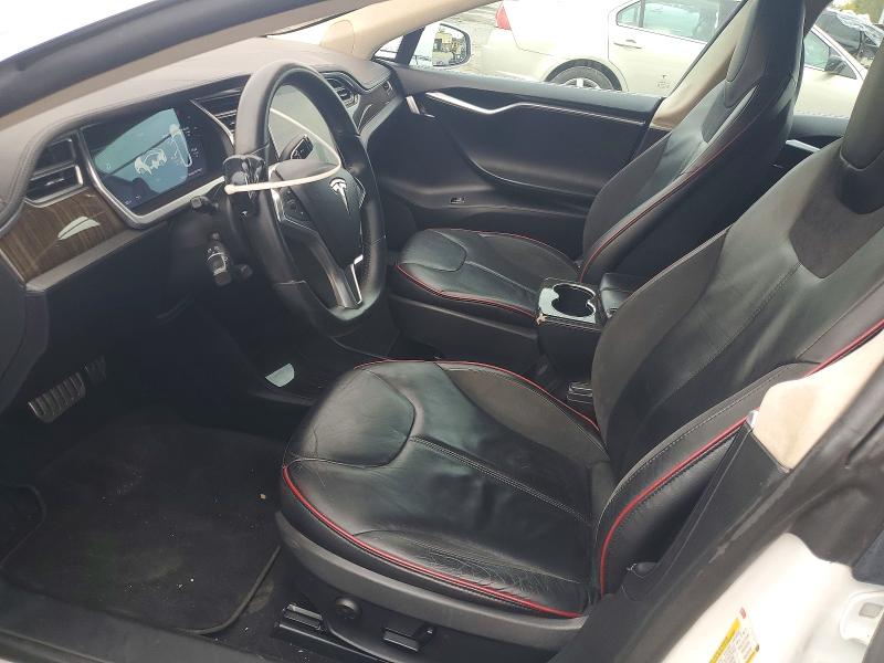 2013 Tesla Model S მანქანა იყიდება აუქციონზე, vin: 5YJSA1DP0DFP17508, აუქციონის ნომერი: 70876146
