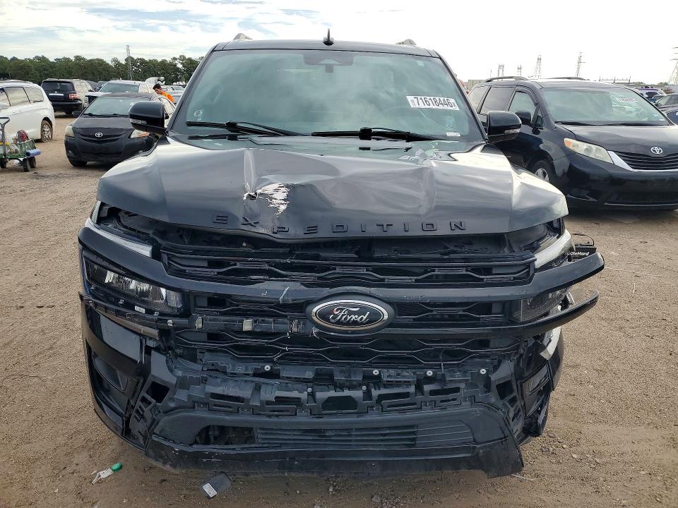 Продажа на аукционе авто 2022 Ford Expedition, vin: 1FMJK2AT6NEA38969, номер лота: 71618446