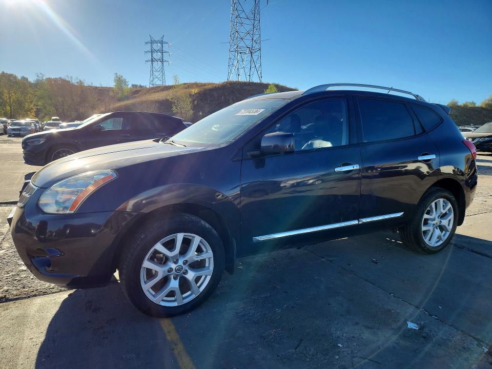 2013 Nissan Rogue მანქანა იყიდება აუქციონზე, vin: JN8AS5MV6DW639945, აუქციონის ნომერი: 72204536