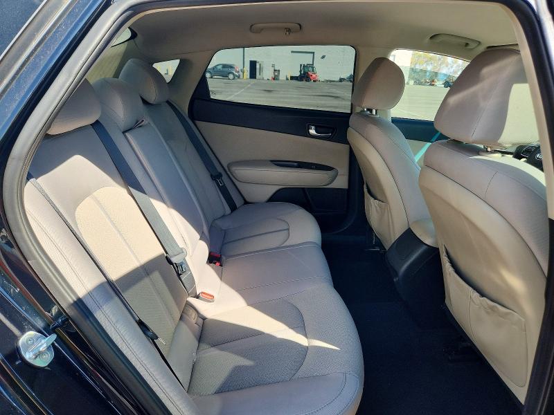Продажа на аукционе авто 2017 Kia Optima, vin: 5XXGT4L33HG156319, номер лота: 71848926