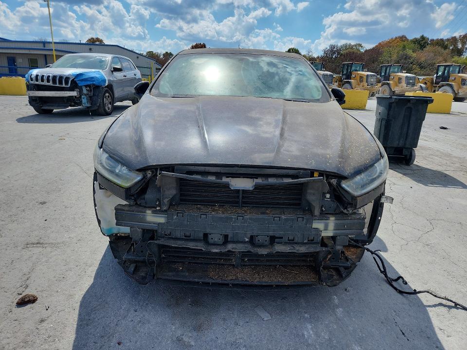 71389696 :رقم المزاد ، 1FA6P0HD1G5128439 vin ، 2016 Ford Fusion مزاد بيع