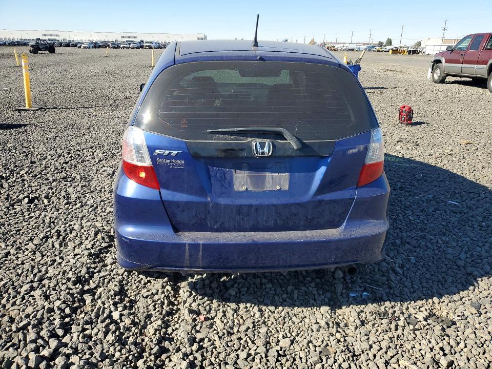 2013 Honda Fit მანქანა იყიდება აუქციონზე, vin: JHMGE8H32DC034067, აუქციონის ნომერი: 73126556